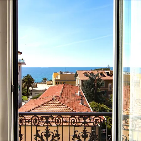호텔 Hotel Belsoggiorno 3*